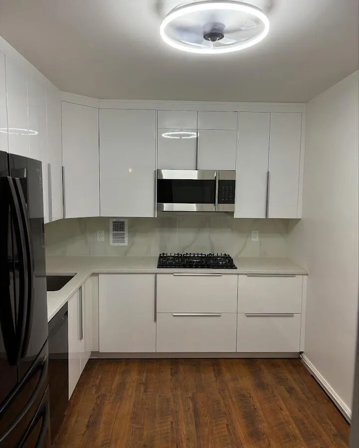 Renovated kitchen with quartz countertops in Wyldwood